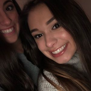 Meet your Posher, Claire